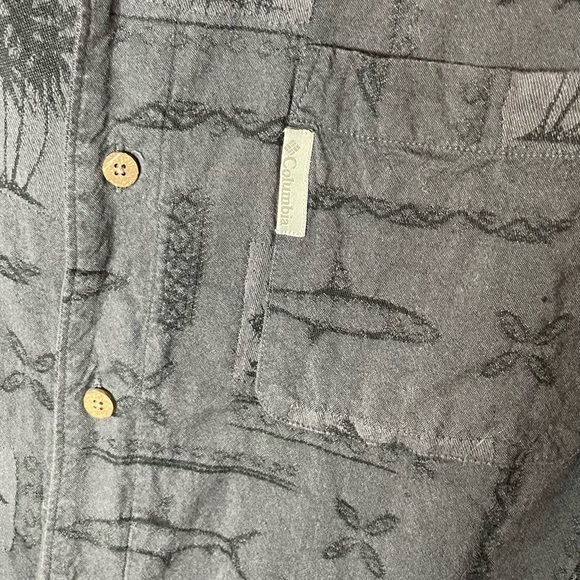Columbia River Lodge Black Short Sleeve Button Up Palm Trees Fish Size Large - Picture 5 of 7